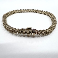 Picture of 4 Prongs Tennis Bracelet with special lock